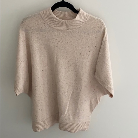 GAP Sweaters - Women’s gap Sweater